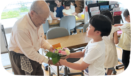 支え合い、感謝するの写真